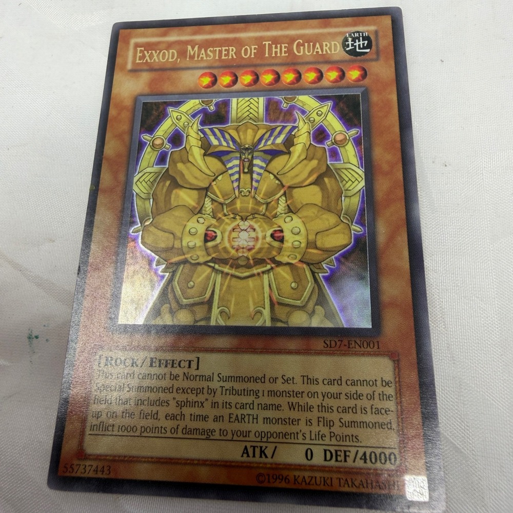 Yu-Gi-Oh Exxod Master of The Guard SD7-EN001 Ultra Rare Earth Rock Effect Card